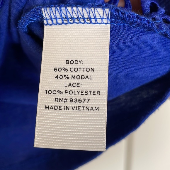 Lacy Trimmed Tee - Picture 3 of 4